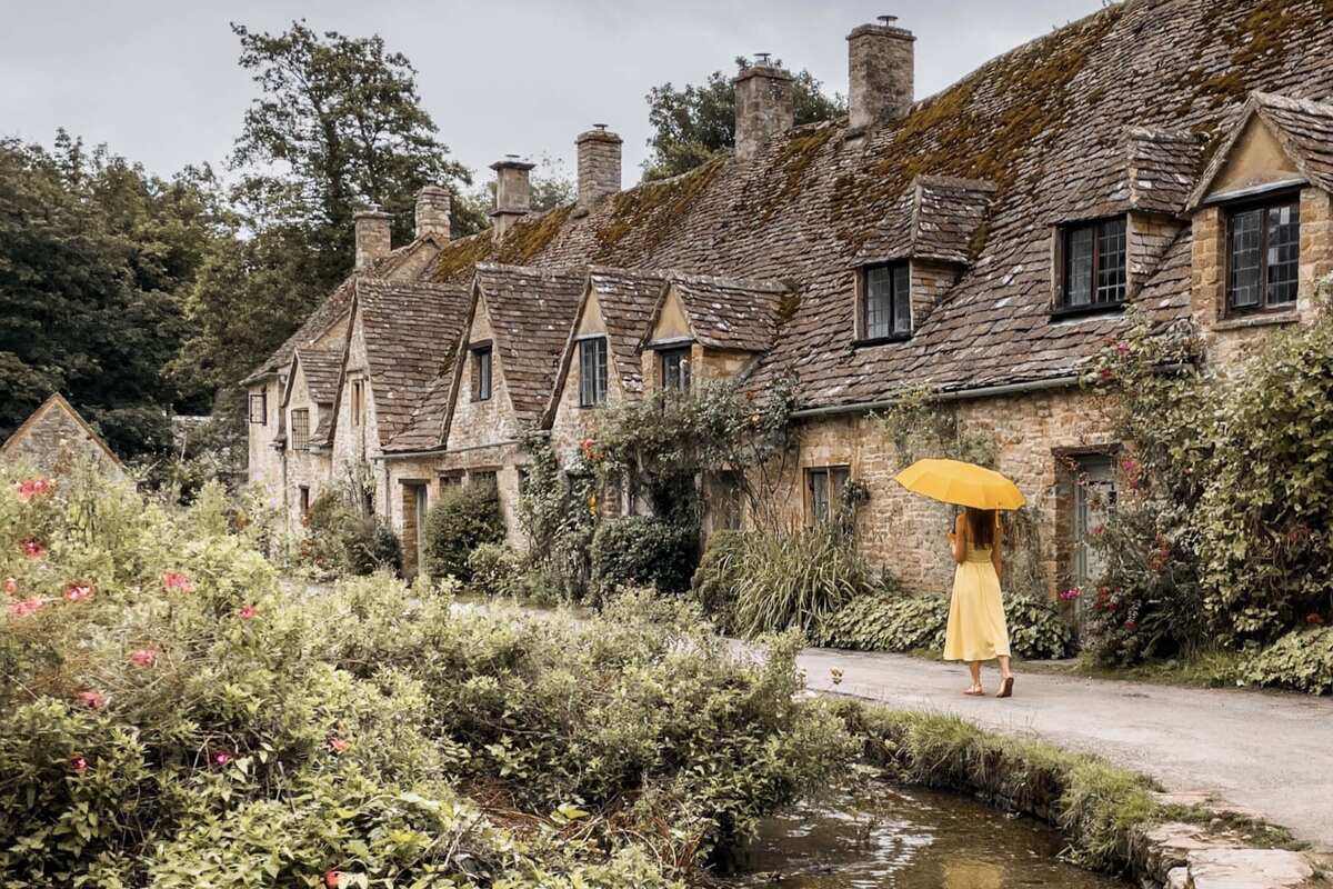 BIBURY - The most beautiful village in The Cotswolds, England 