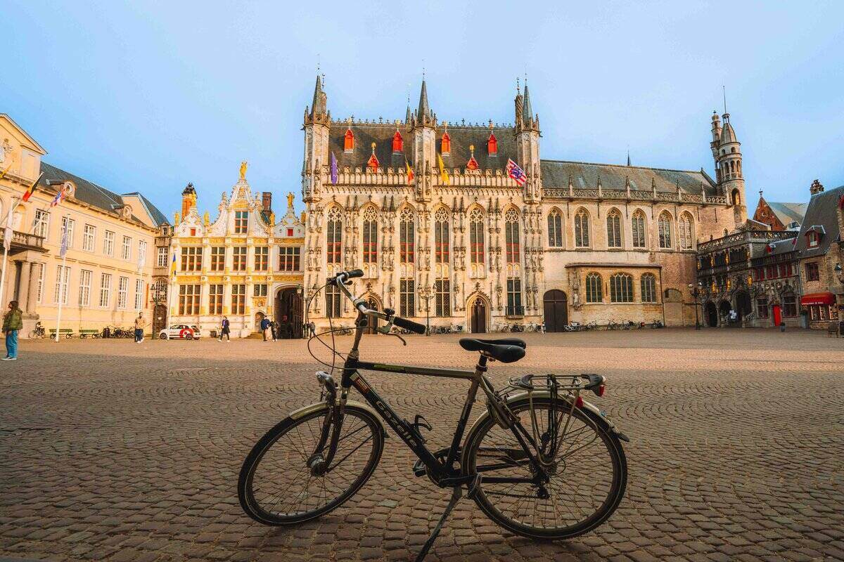 Burg Square