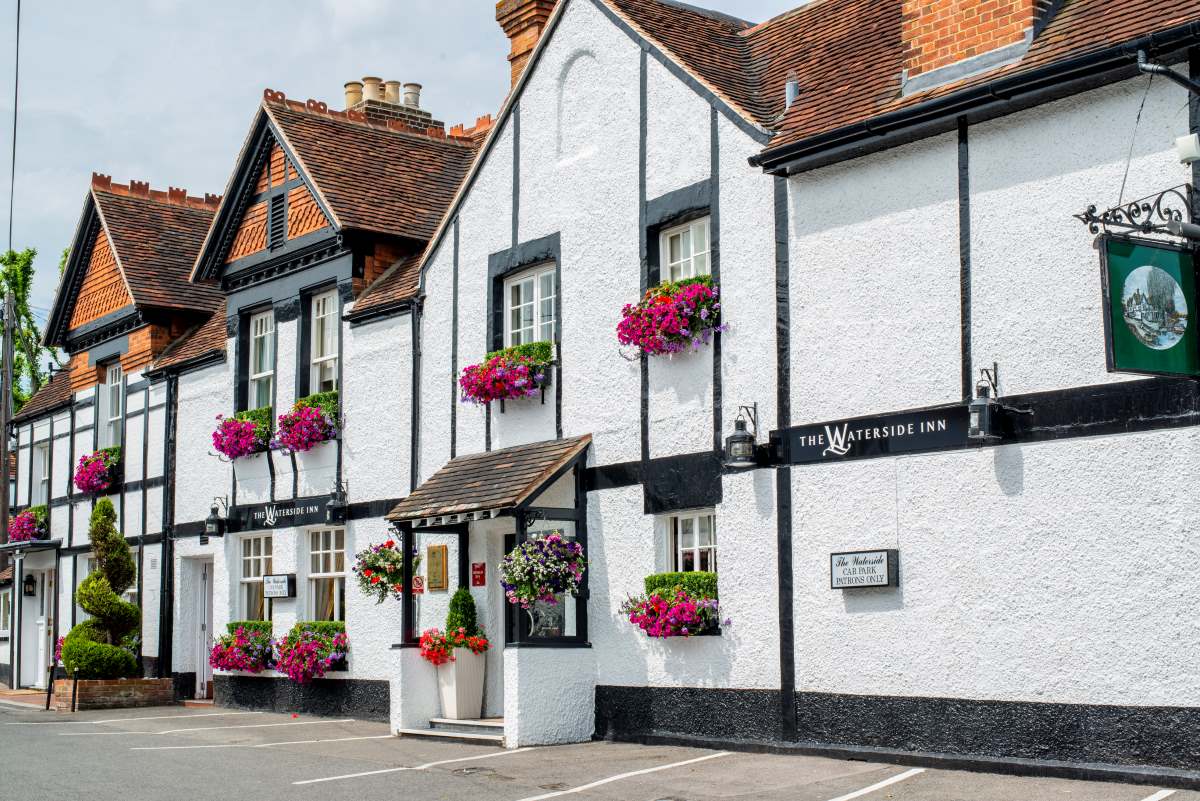 Waterside Inn Facade