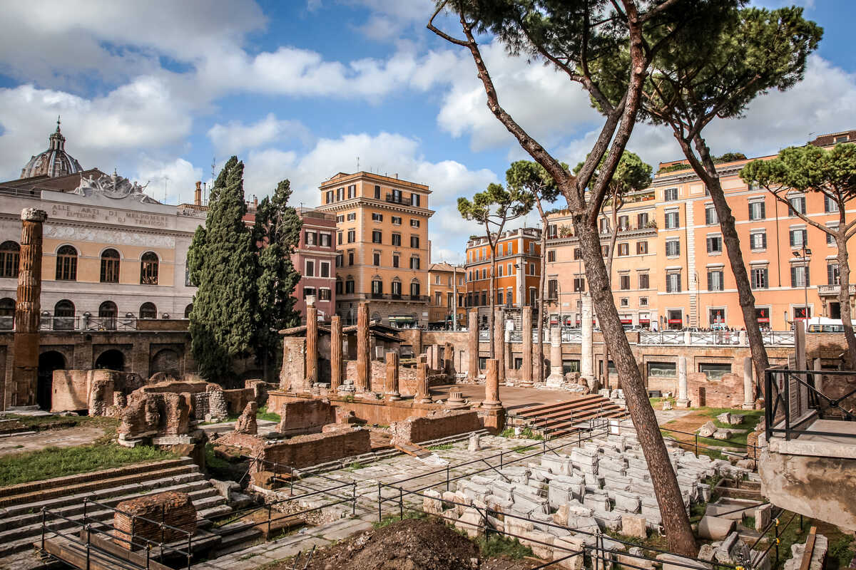 Largo di Torre Argentina